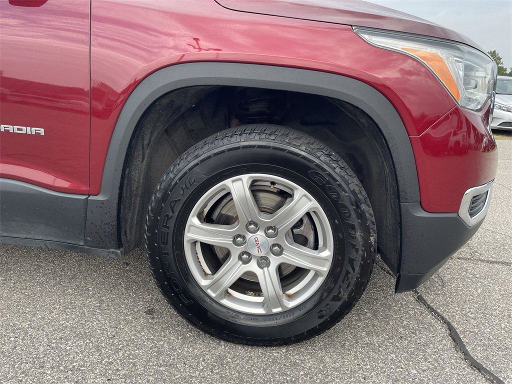 2017 Gmc Acadia SLE photo 16