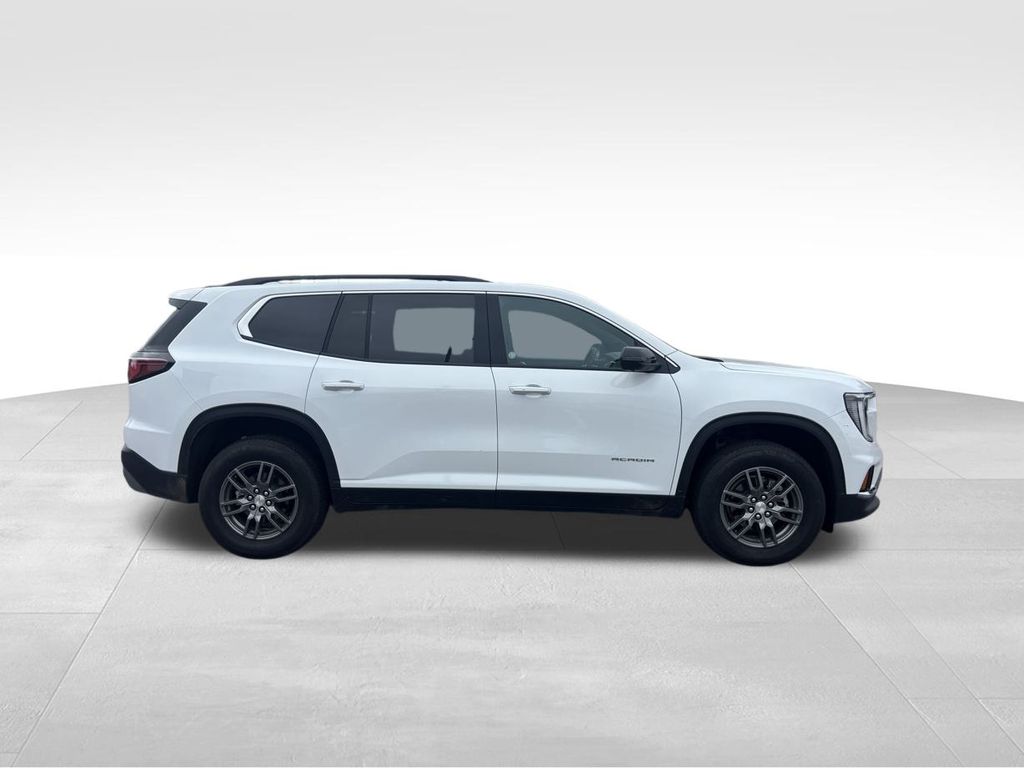 2025 Gmc Acadia Elevation photo 2