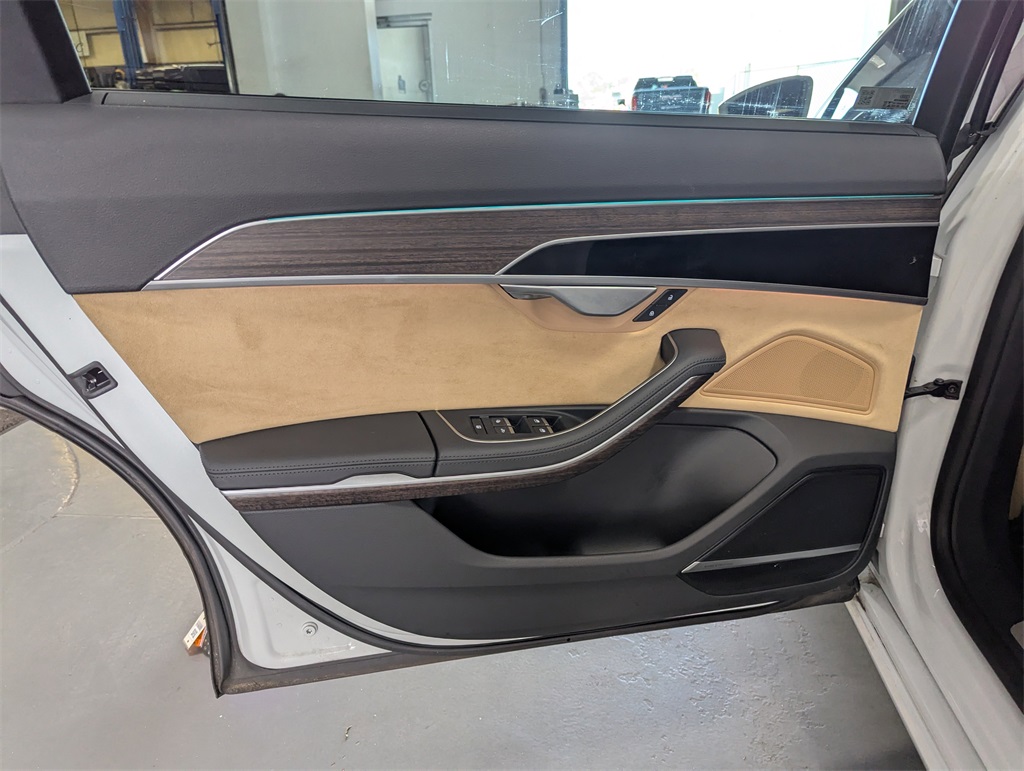 2021 Audi A8 L 55 Quattro photo 29