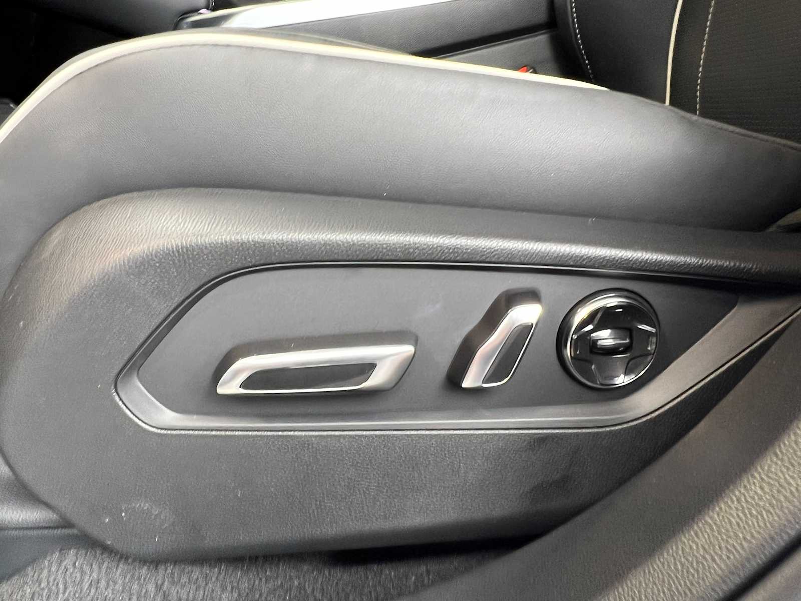 2025 Acura RDX Advance photo 16
