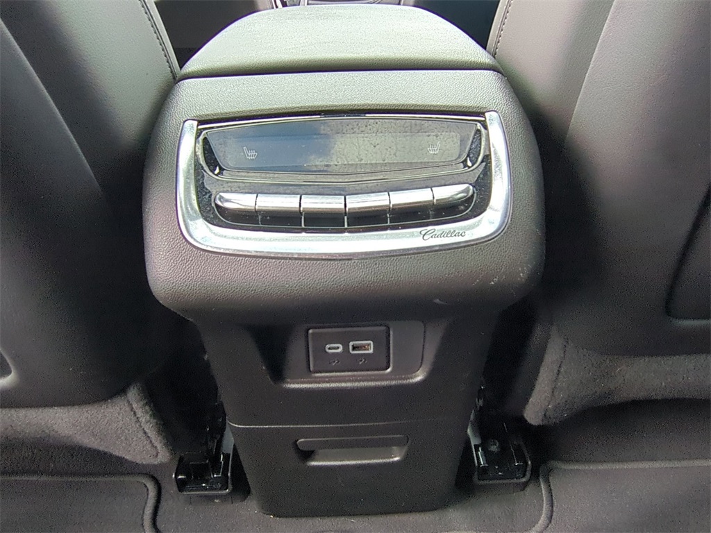 2023 Cadillac XT6 Sport photo 16