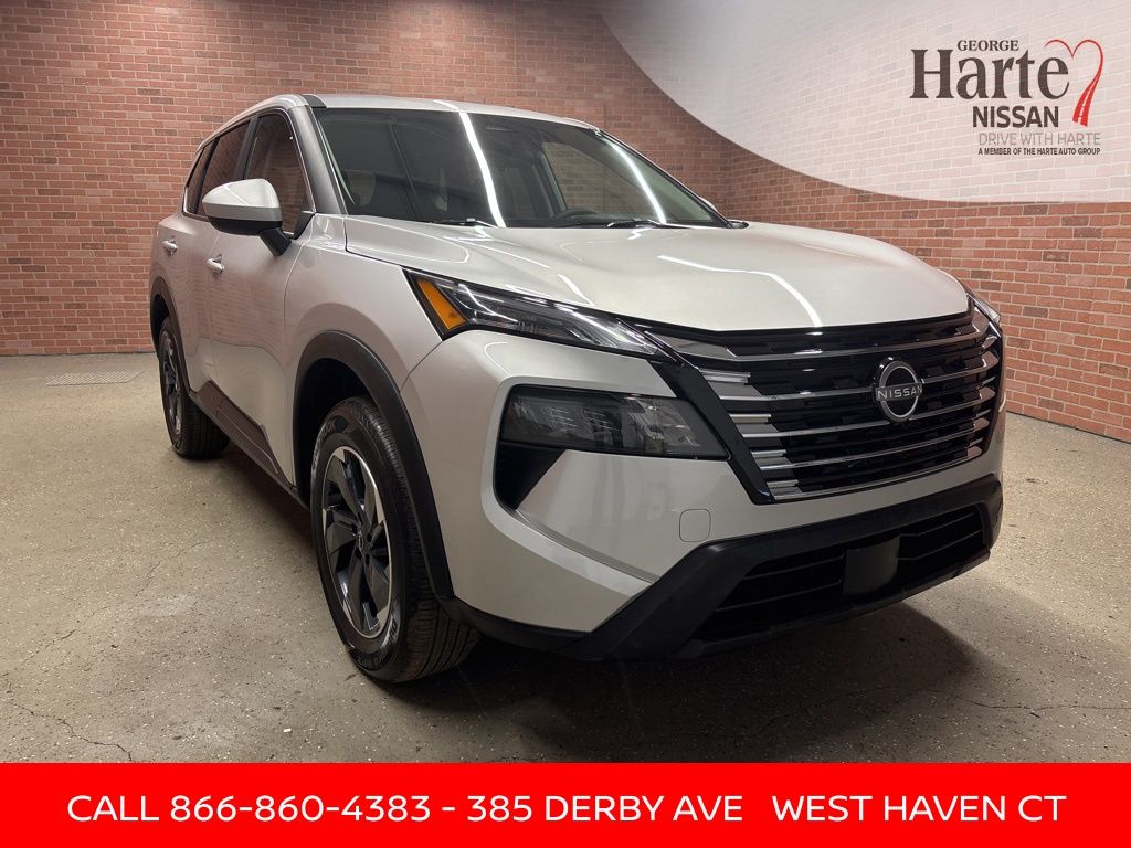 2025 Nissan Rogue SV's photo