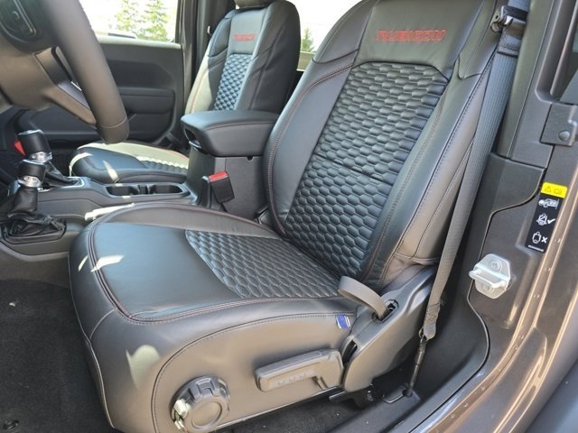 2025 Jeep Wrangler Rubicon photo 4