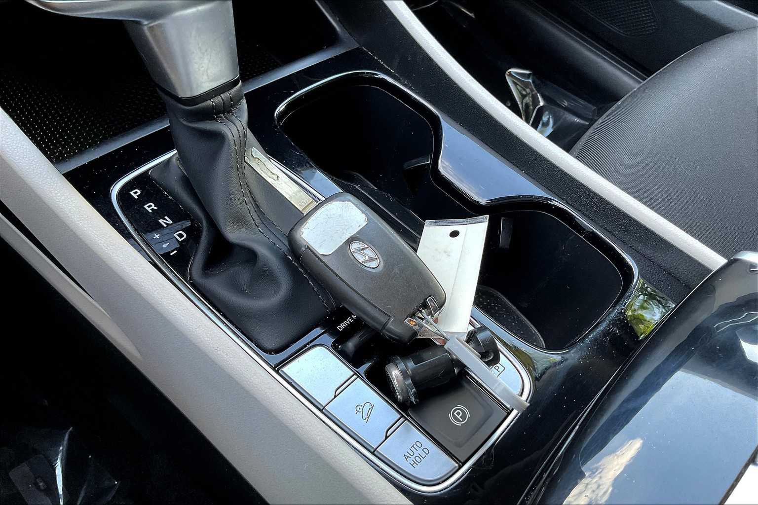 2024 Hyundai Tucson SE photo 9
