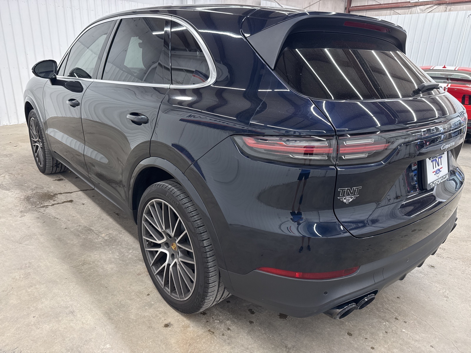 2020 Porsche Cayenne Base photo 2