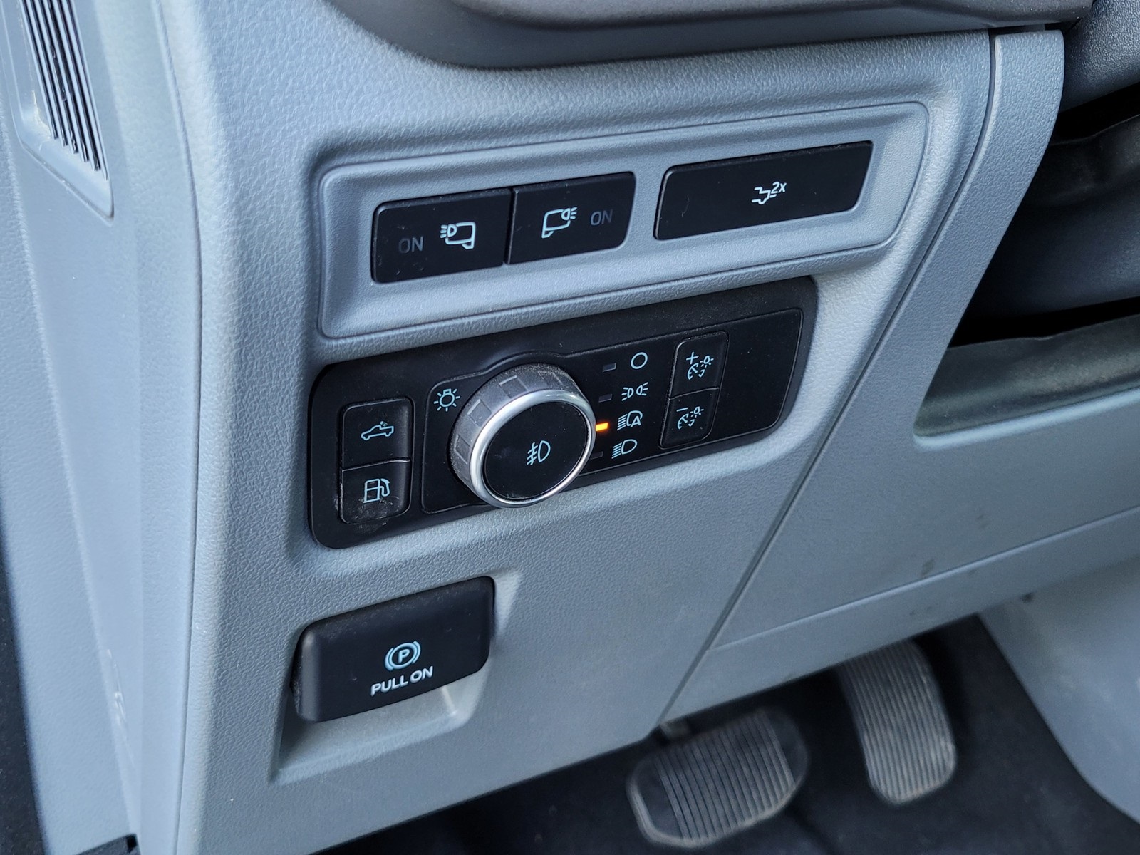 2024 Ford F-150 XLT photo 16