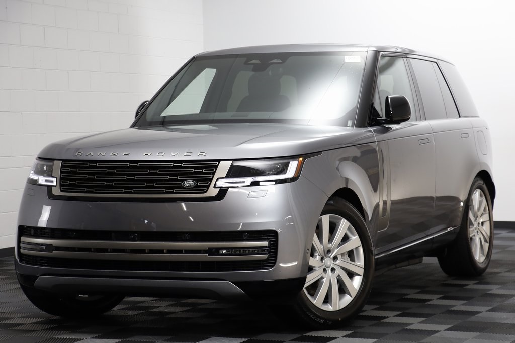 2025 Land Rover Range Rover SE's photo