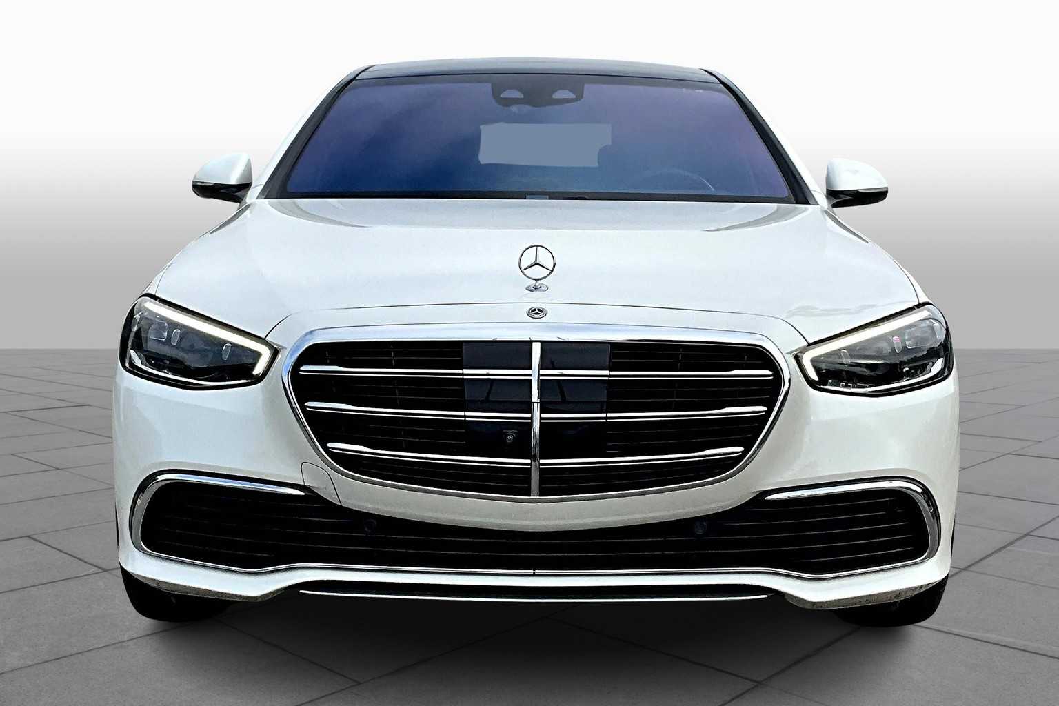 2022 Mercedes Benz S 580 4MATIC photo 3