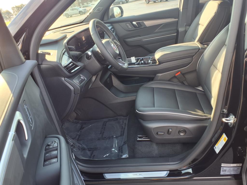 2026 Buick Enclave Preferred photo 13