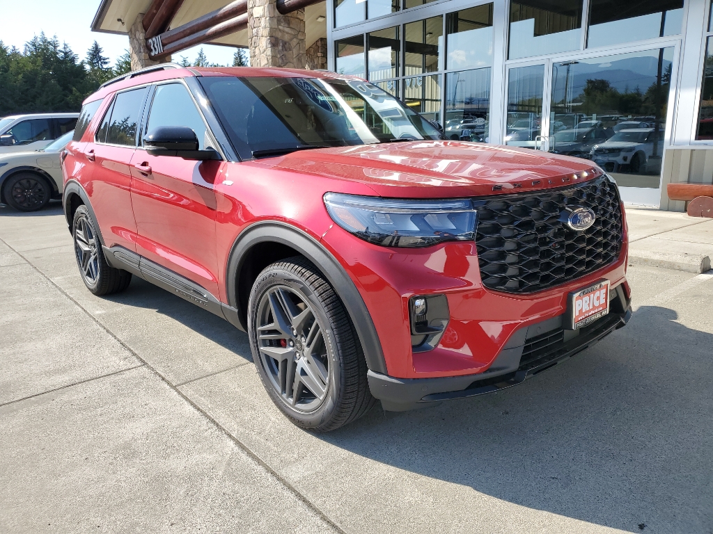 2025 Ford Explorer ST-Line photo 3