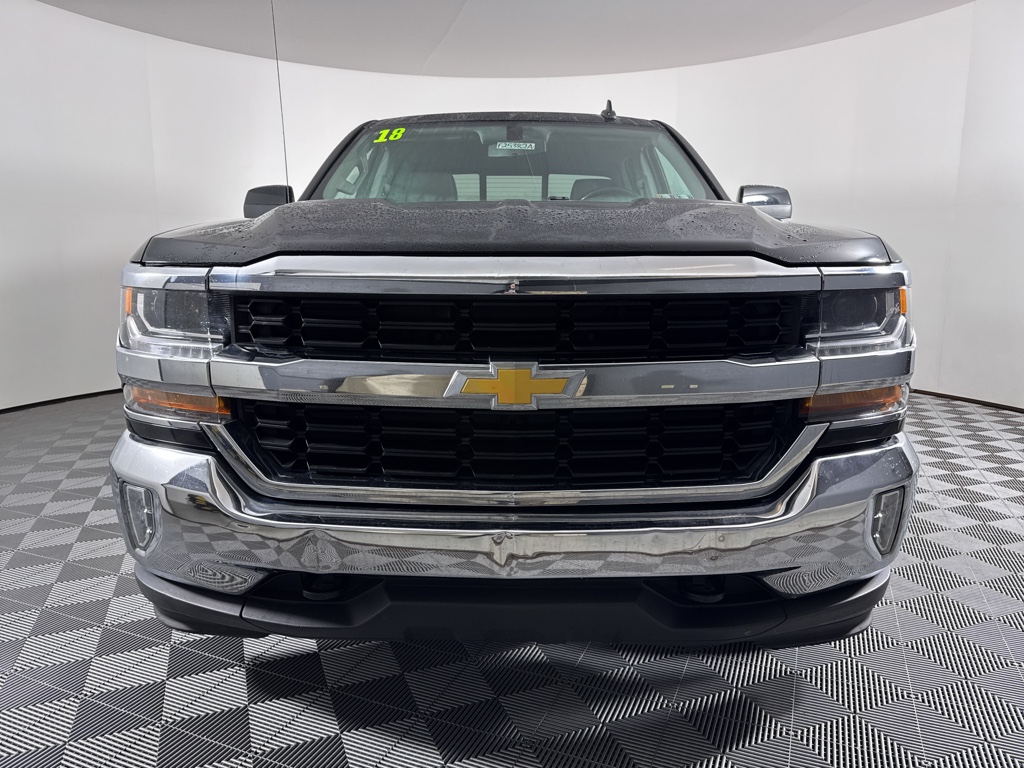 Used 2018 Chevrolet Silverado 1500 LT with VIN 1GCVKREC8JZ241972 for sale in Willow Street, PA