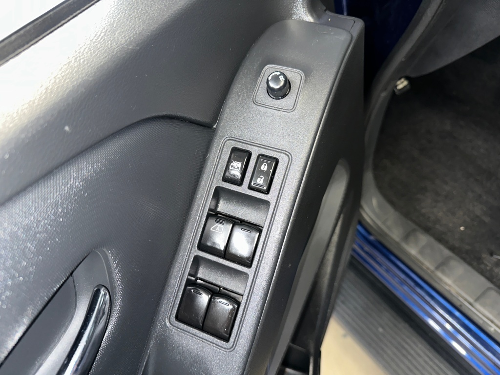 2022 Nissan Frontier SV photo 4