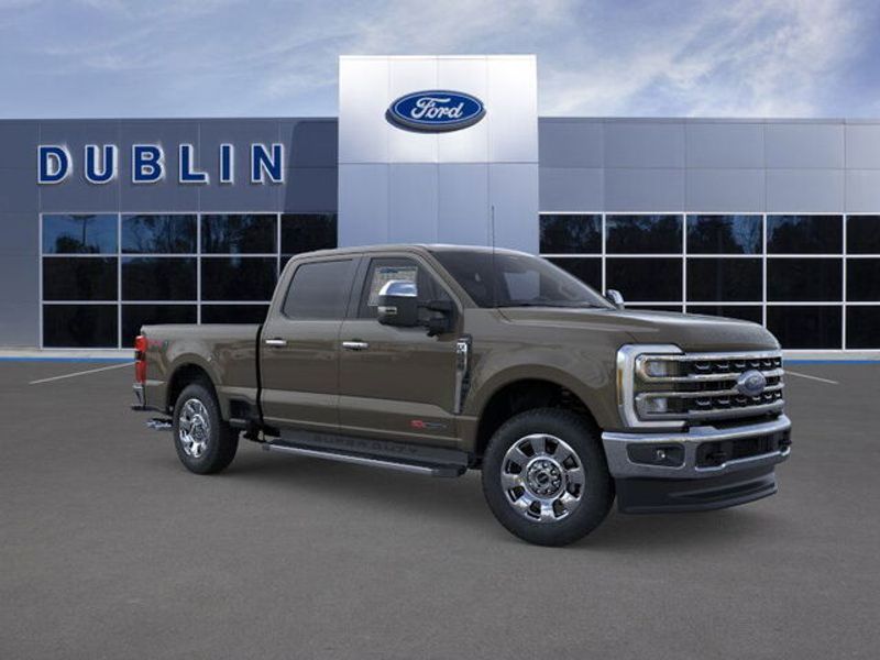 2026 Ford F-250 Lariat photo 5
