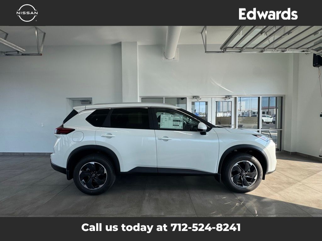 2026 Nissan Rogue SV's photo