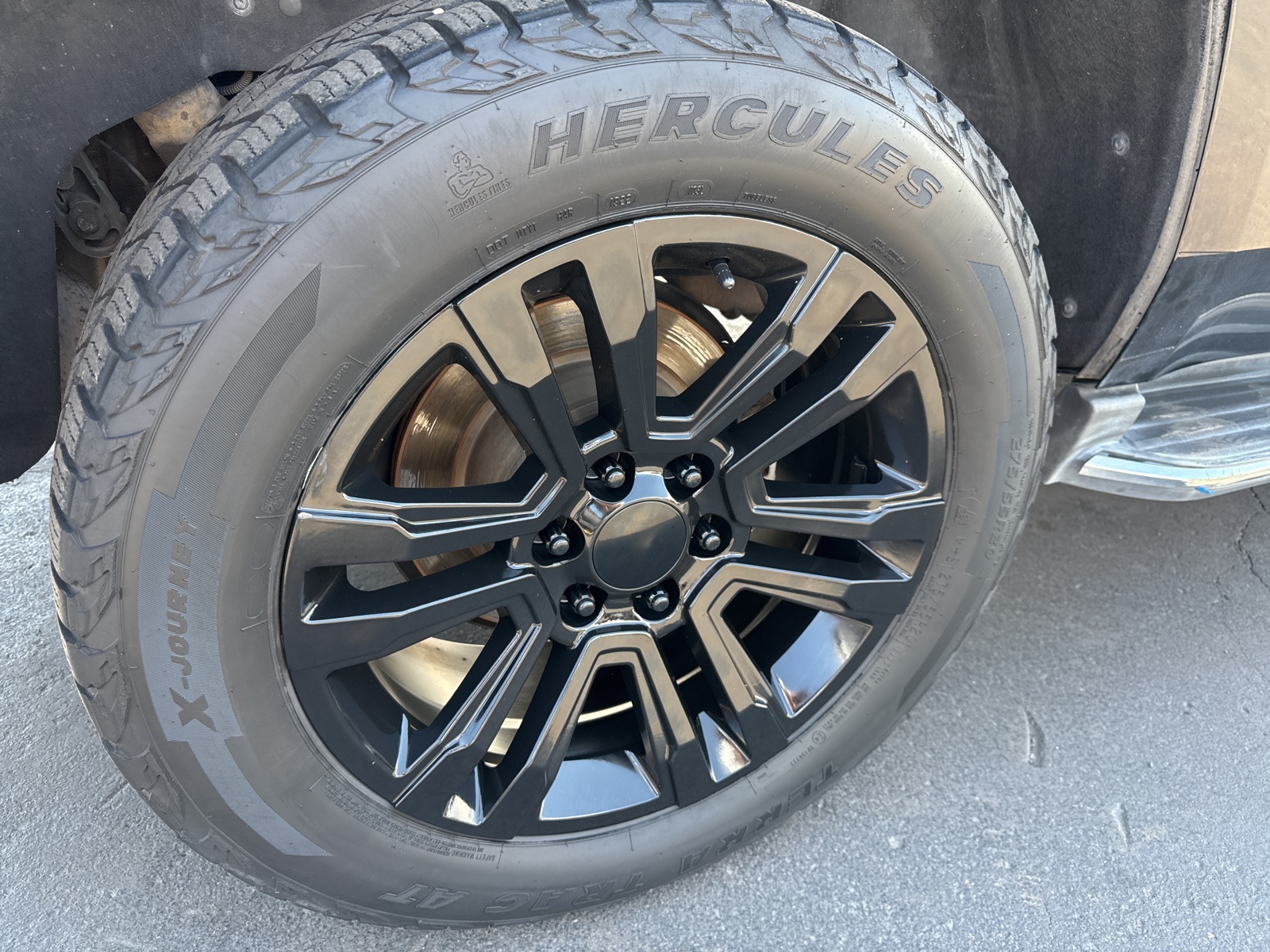 2016 Chevrolet Tahoe LTZ photo 4