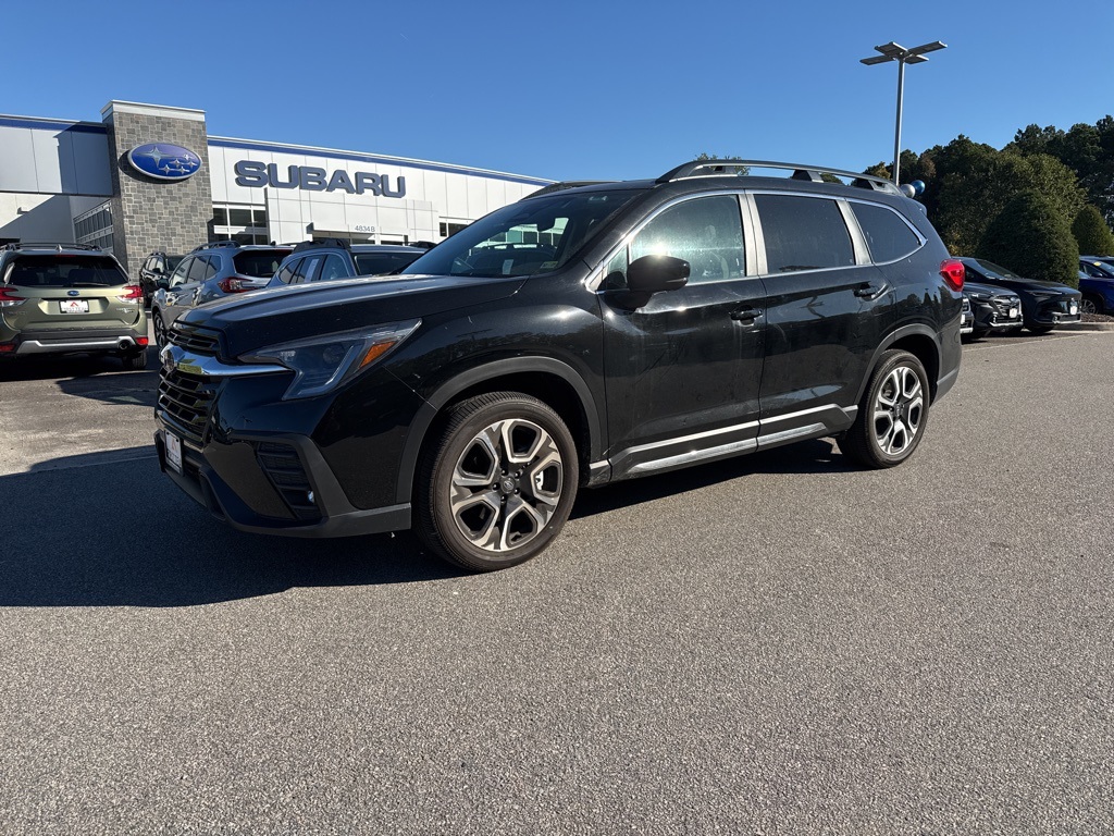 2024 Subaru Ascent Limited photo 2