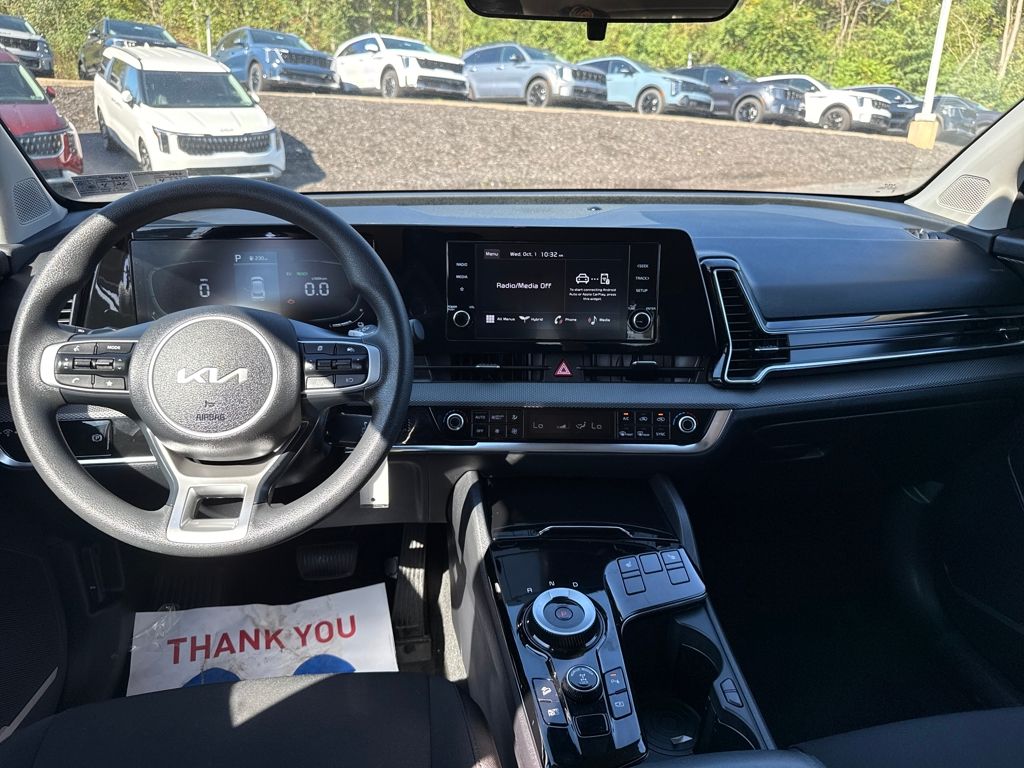 2023 Kia Sportage Hybrid LX photo 12