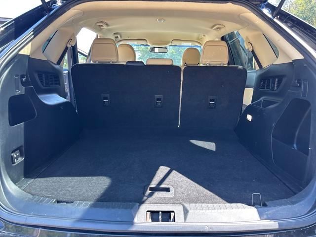 2019 Ford Edge SEL photo 7