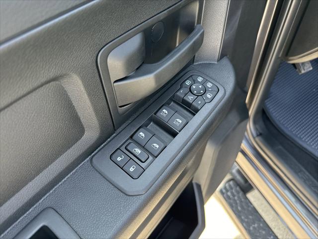 2025 Ram 2500 Tradesman photo 8