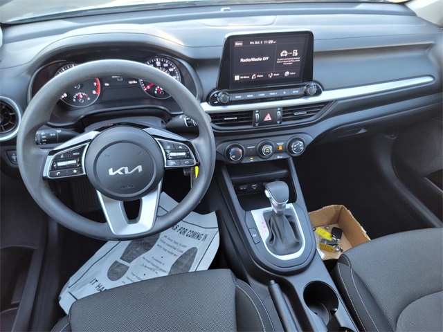 2023 Kia Forte LXS photo 29