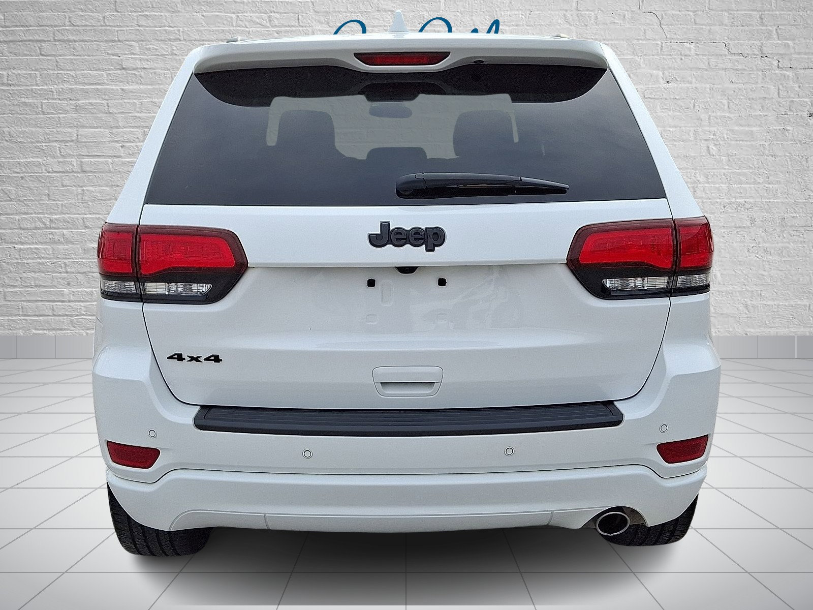 2021 Jeep Grand Cherokee Laredo X photo 3