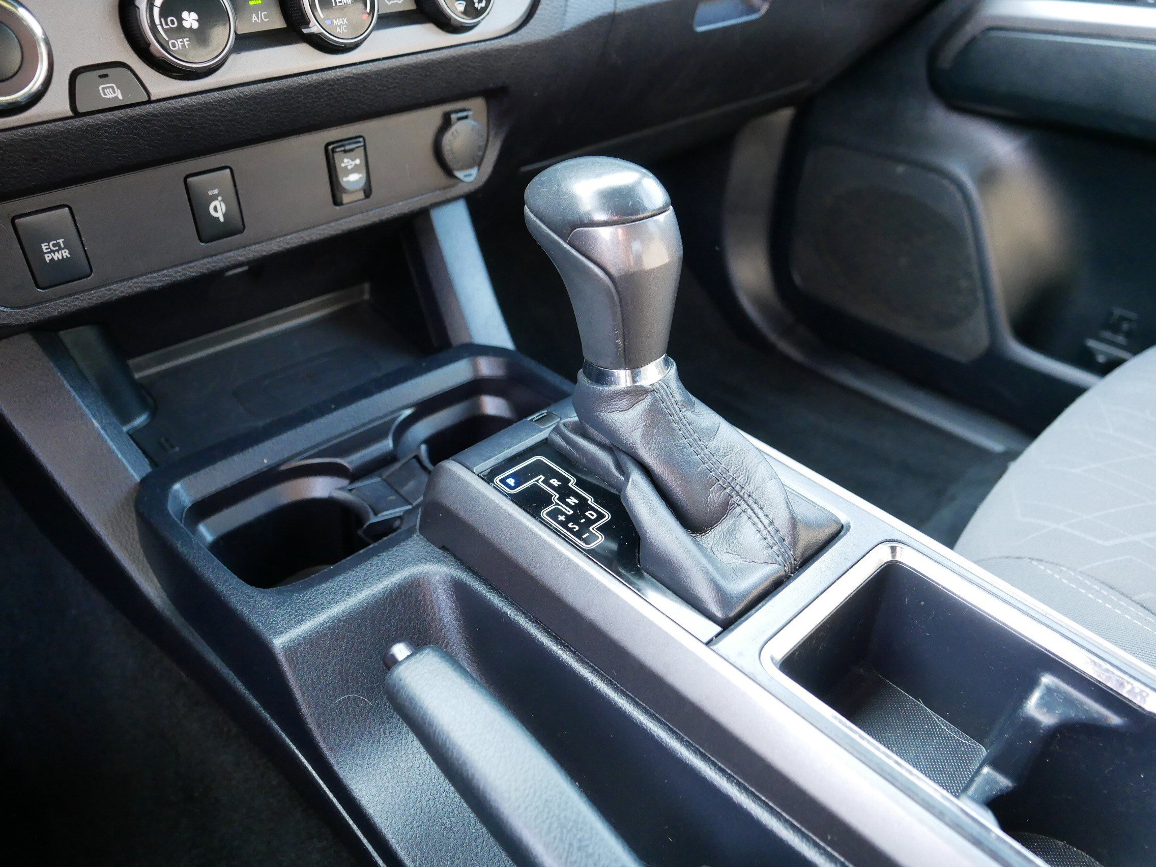 2017 Toyota Tacoma TRD 4x4 photo 23