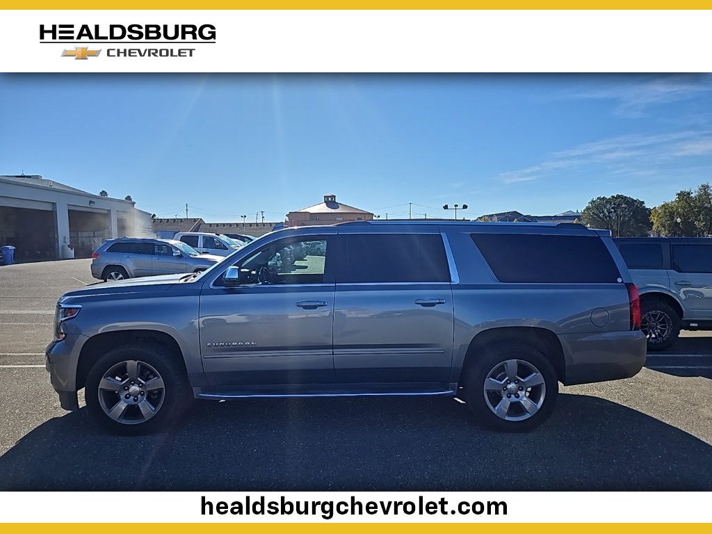 2018 Chevrolet Suburban Premier photo 2