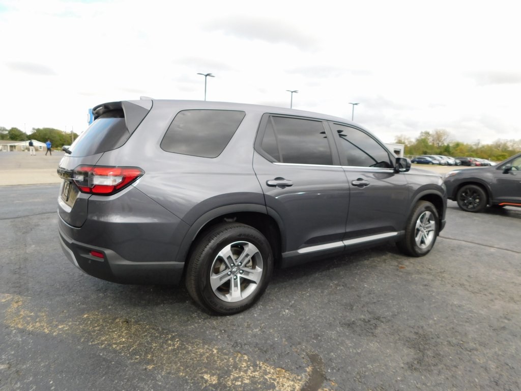 2024 Honda Pilot EX-L photo 2