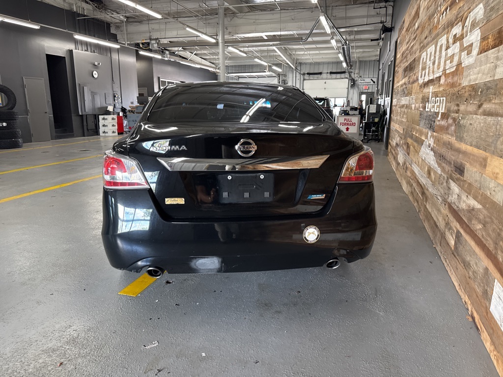 2014 Nissan Altima 2.5 photo 3