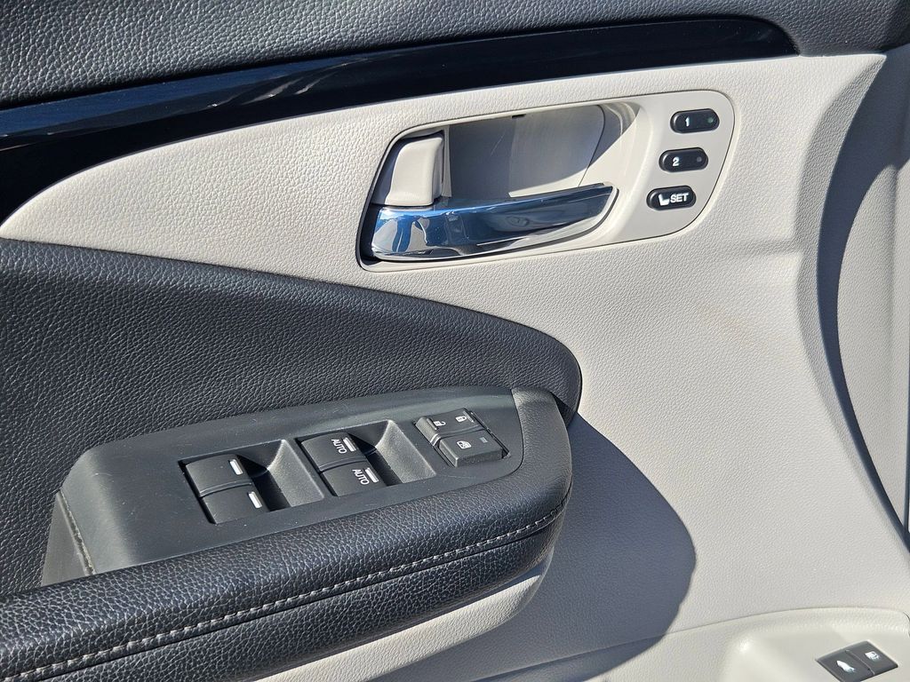 2021 Honda Pilot Elite photo 10