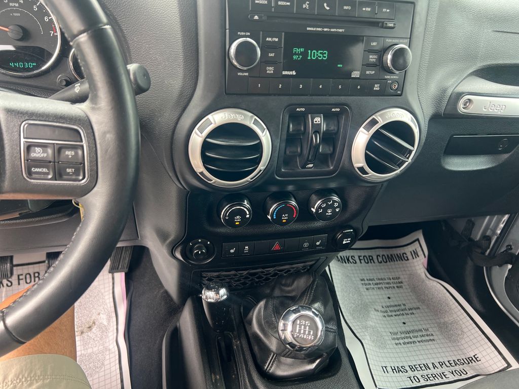 2018 Jeep Wrangler Unlimited Rubicon photo 16