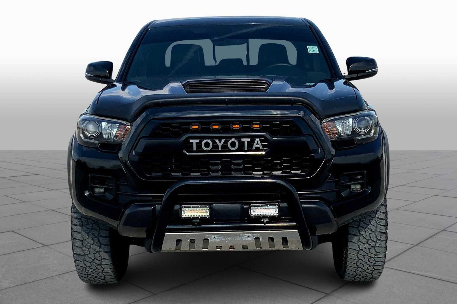 2019 Toyota Tacoma TRD Pro 4x4 Double Cab V6 photo 3