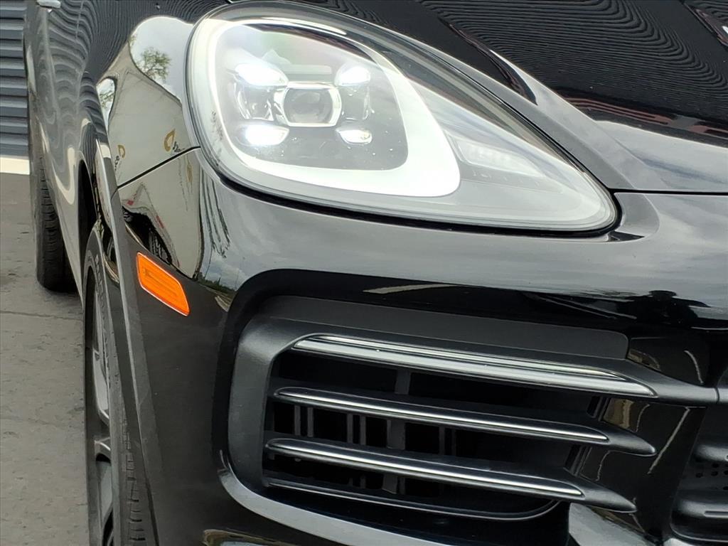 2023 Porsche Cayenne Coupe Platinum Edition photo 28