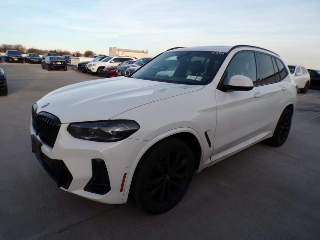 2023 BMW X3 30i's photo