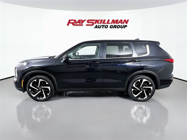 2024 Mitsubishi Outlander SE photo 4
