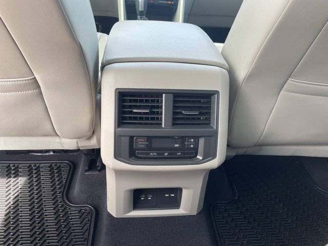 2023 Volkswagen Atlas V6 SE Technology photo 32