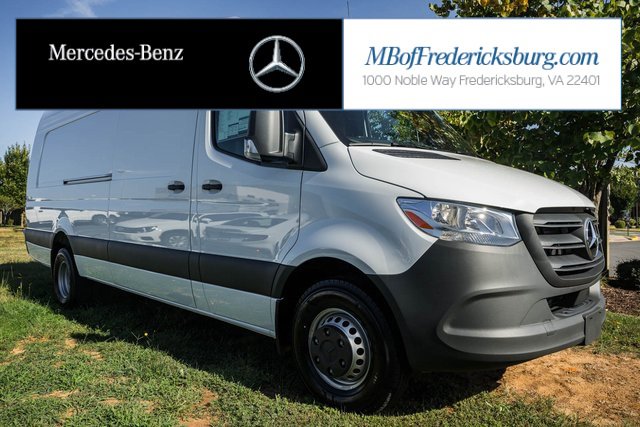 2025 Mercedes-Benz Sprinter Cargo Van Base's photo