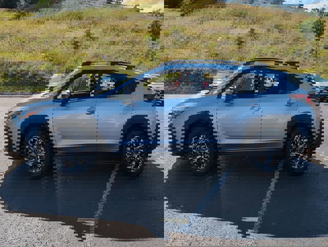 2025 Subaru Crosstrek Premium photo 4
