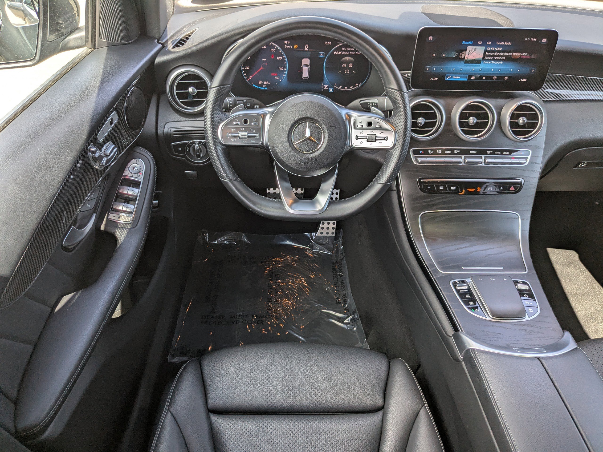 2022 Mercedes Benz GLC 300 photo 11