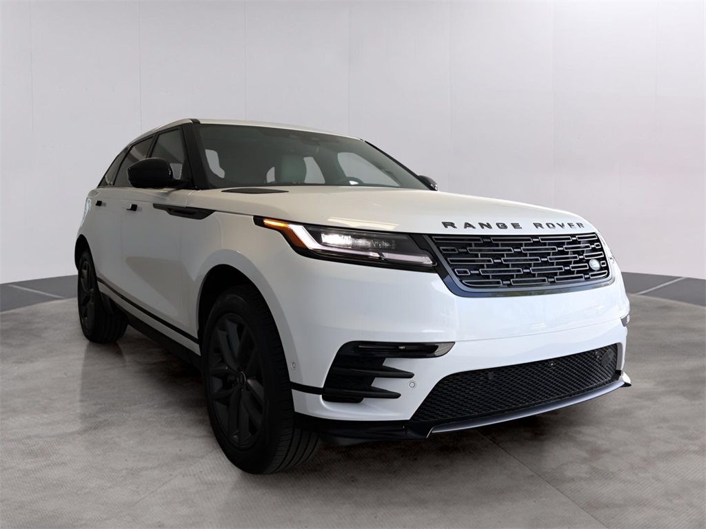 2026 Land Rover Range Rover Velar SE photo 3