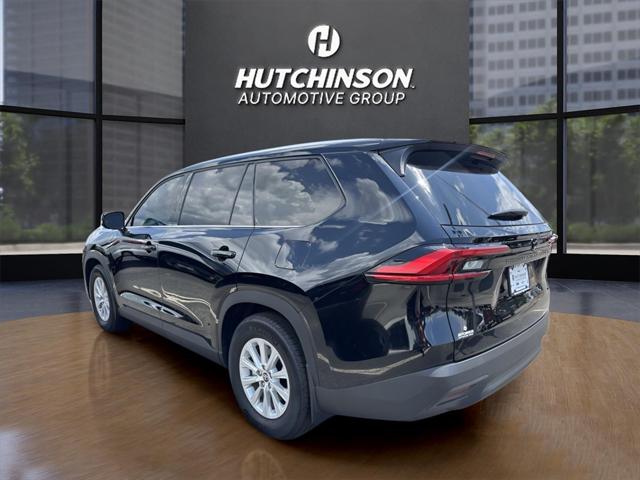 2024 Toyota Grand Highlander XLE photo 3