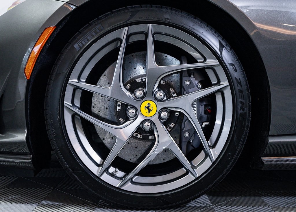 2020 Ferrari 812 Superfast Base photo 4