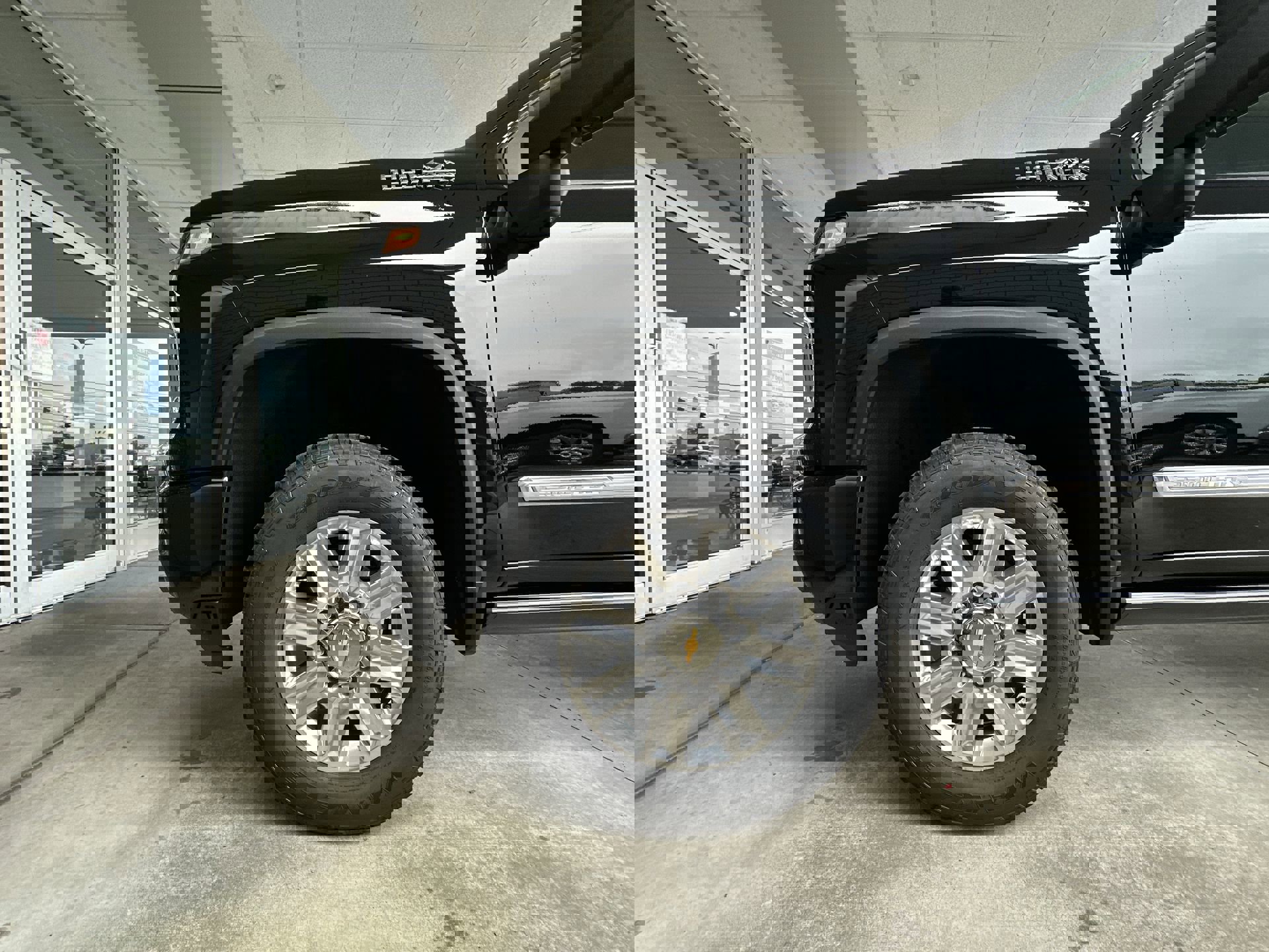 2025 Chevrolet Silverado 2500HD High Country photo 29
