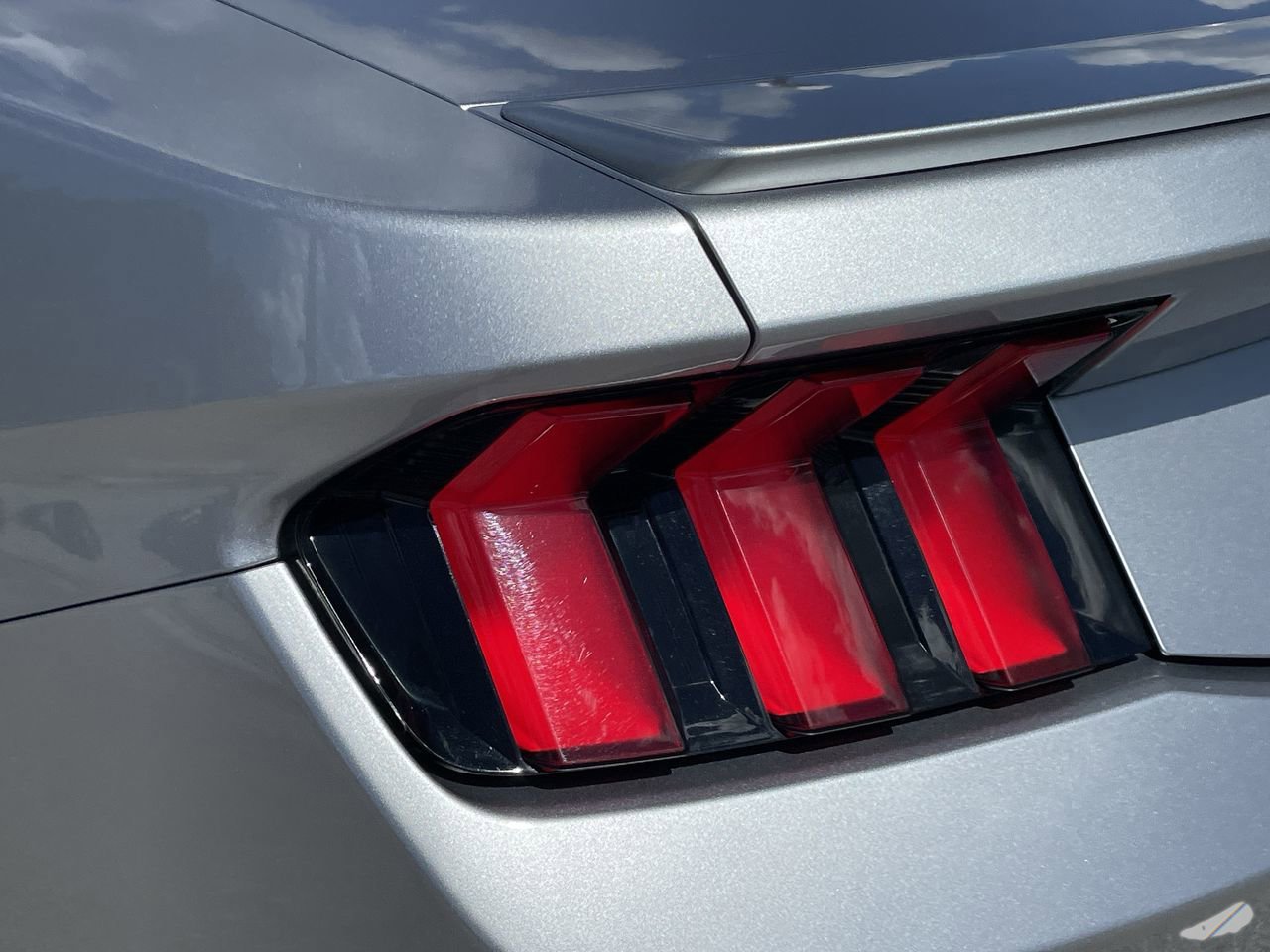 2024 Ford Mustang EcoBoost Premium Convertible photo 7