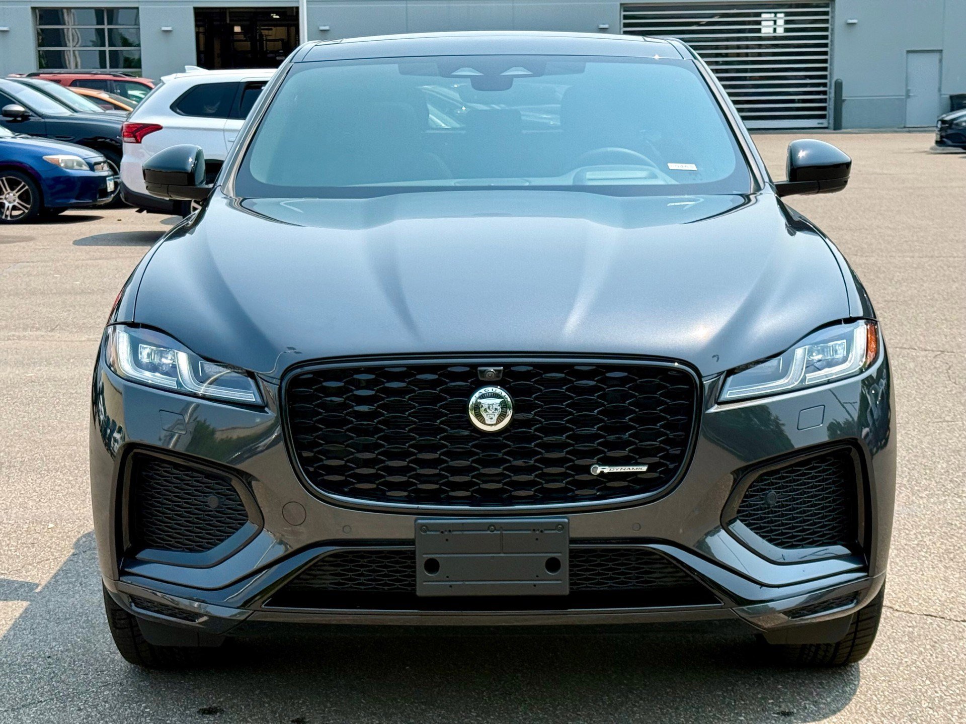 2025 Jaguar F-PACE P400 R-Dynamic S photo 4
