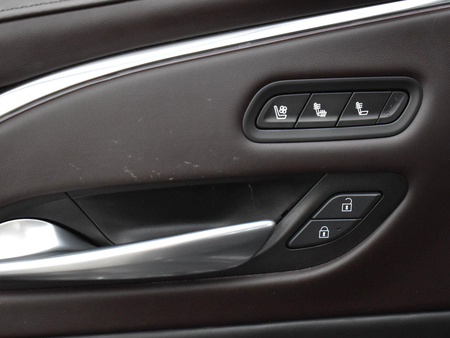 2024 Cadillac Escalade Sport Platinum photo 12