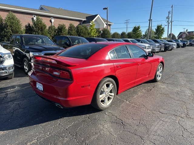 2011 Dodge Charger R/T photo 7