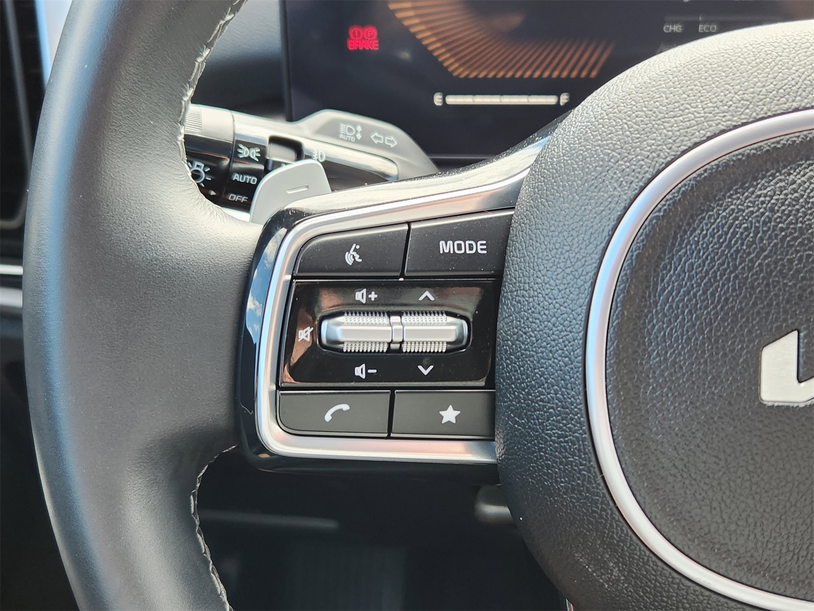 2025 Kia Sorento Hybrid EX photo 16