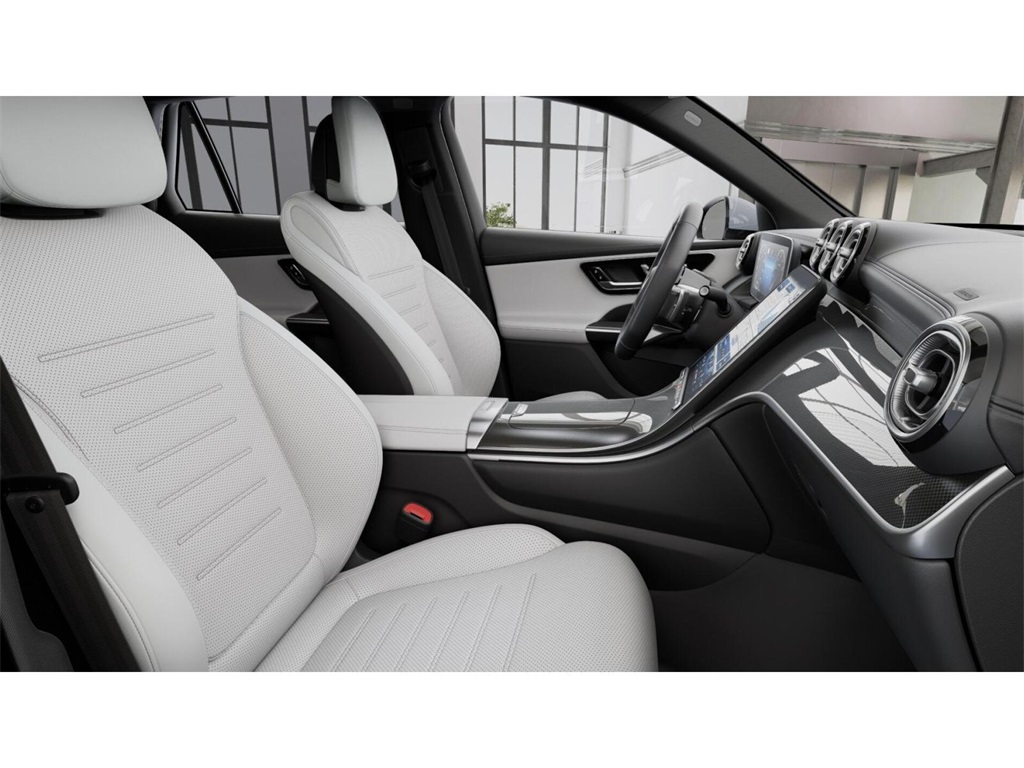 2025 Mercedes Benz GLC 300 4MATIC photo 4