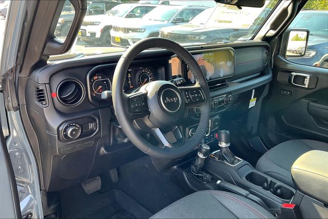 2025 Jeep Wrangler Rubicon photo 6